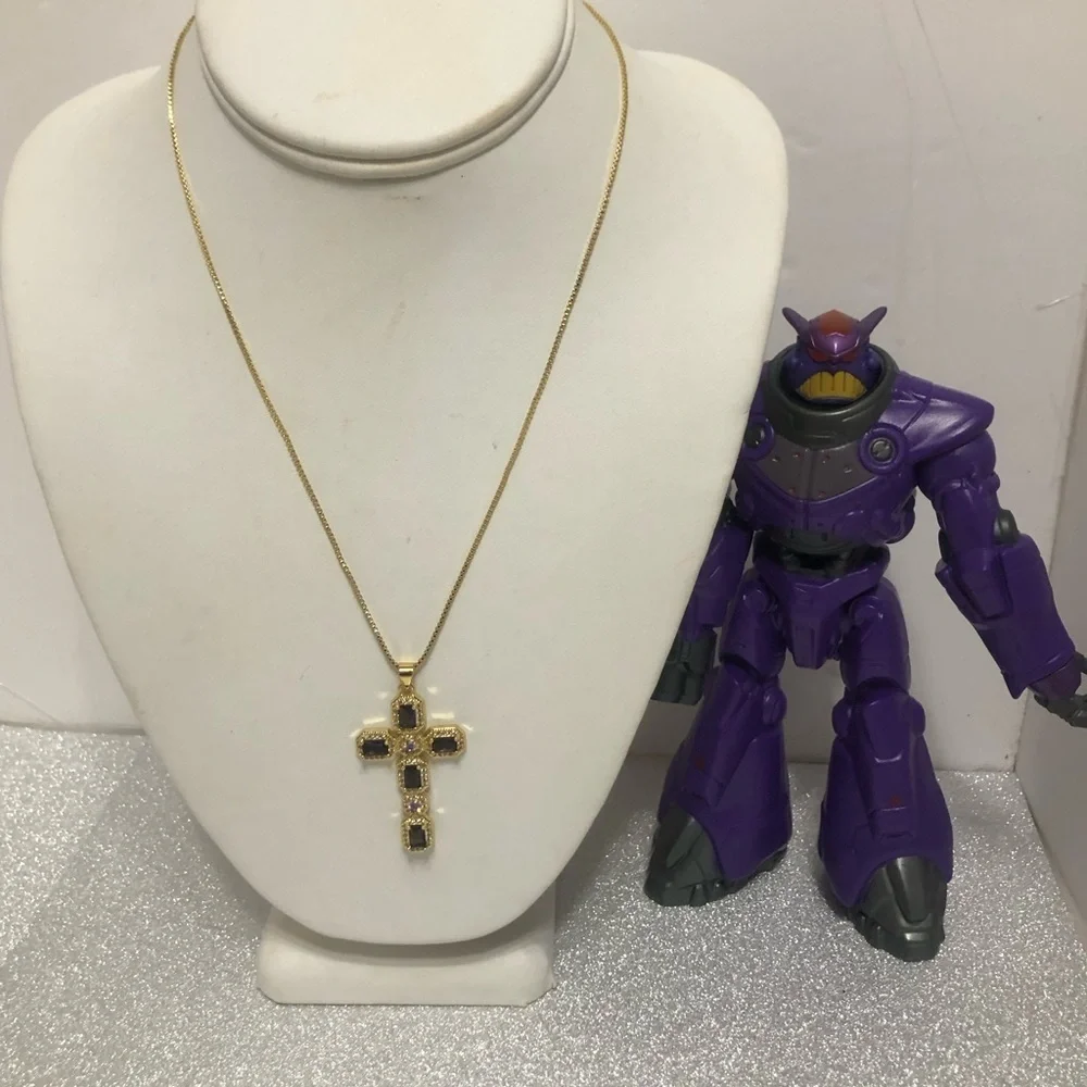 CROSS AMETHYST STAINLESS STEEL NECKLACE